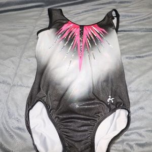 GK Elite Gymnastics Leo